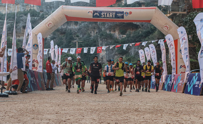 Büyükşehir belediyesinin düzenlediği Kilikya Ultra Maratonu başladı