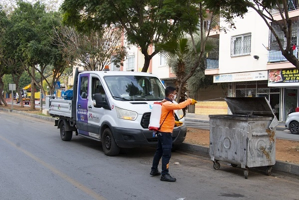 Mersin Büyükşehir Belediyesi sonbahar temizliğine başladı